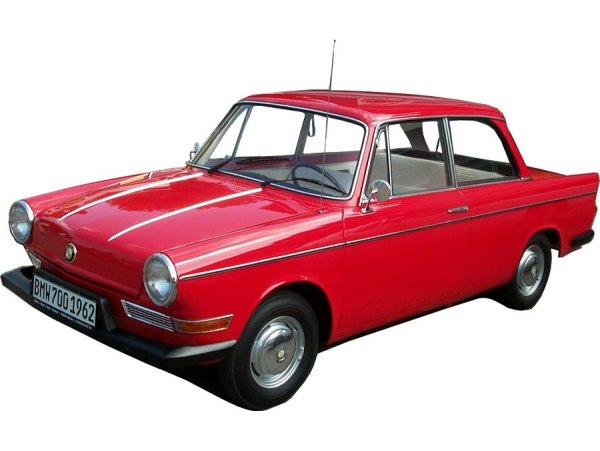 H&uuml;bscher Kleinwagen mit Heckmotor - gr&ouml;&szlig;eres Bild durch Anklicken!