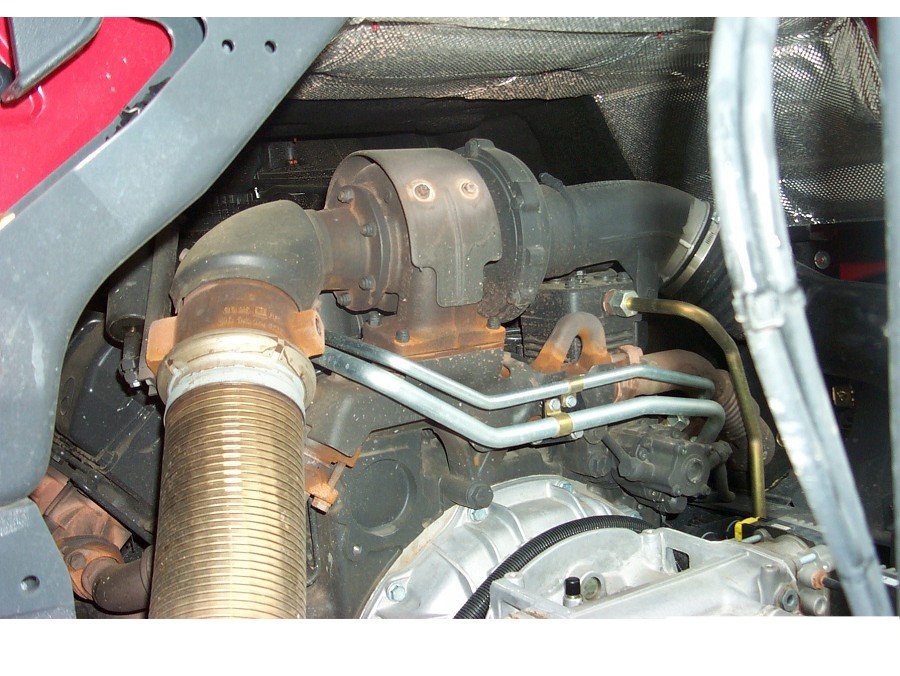 Turbolader auf einem Lkw-Motor - gr&ouml;&szlig;eres Bild durch Anklicken!