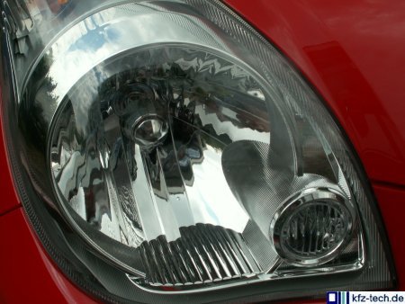 Ausleuchtung durch Stufenreflektor - gr&ouml;&szlig;eres Bild durch Anklicken!