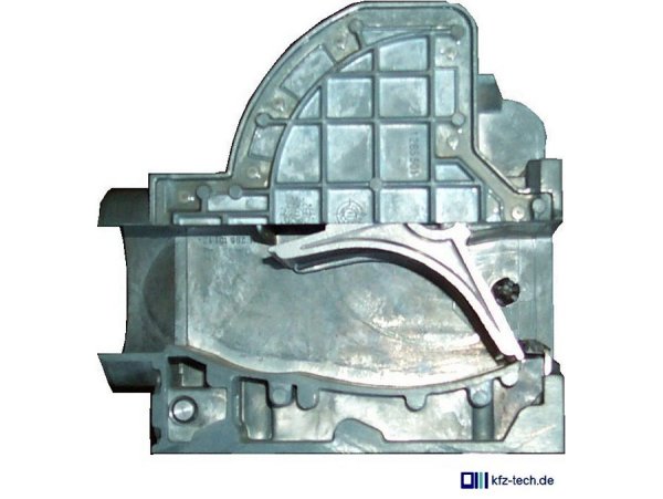 Heissfilm-Luftmassenmesser im Saugrohr mit Luftleitgitter - gr&ouml;&szlig;eres Bild durch Anklicken!