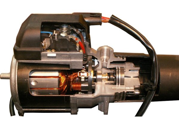 Elektrische Pumpe zur Hochdruckerzeugung - gr&ouml;&szlig;eres Bild durch Anklicken!