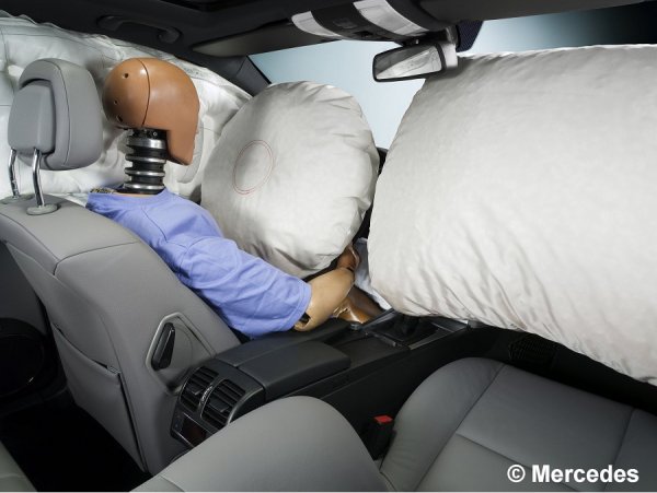 Airbags - gr&ouml;&szlig;eres Bild durch Anklicken!